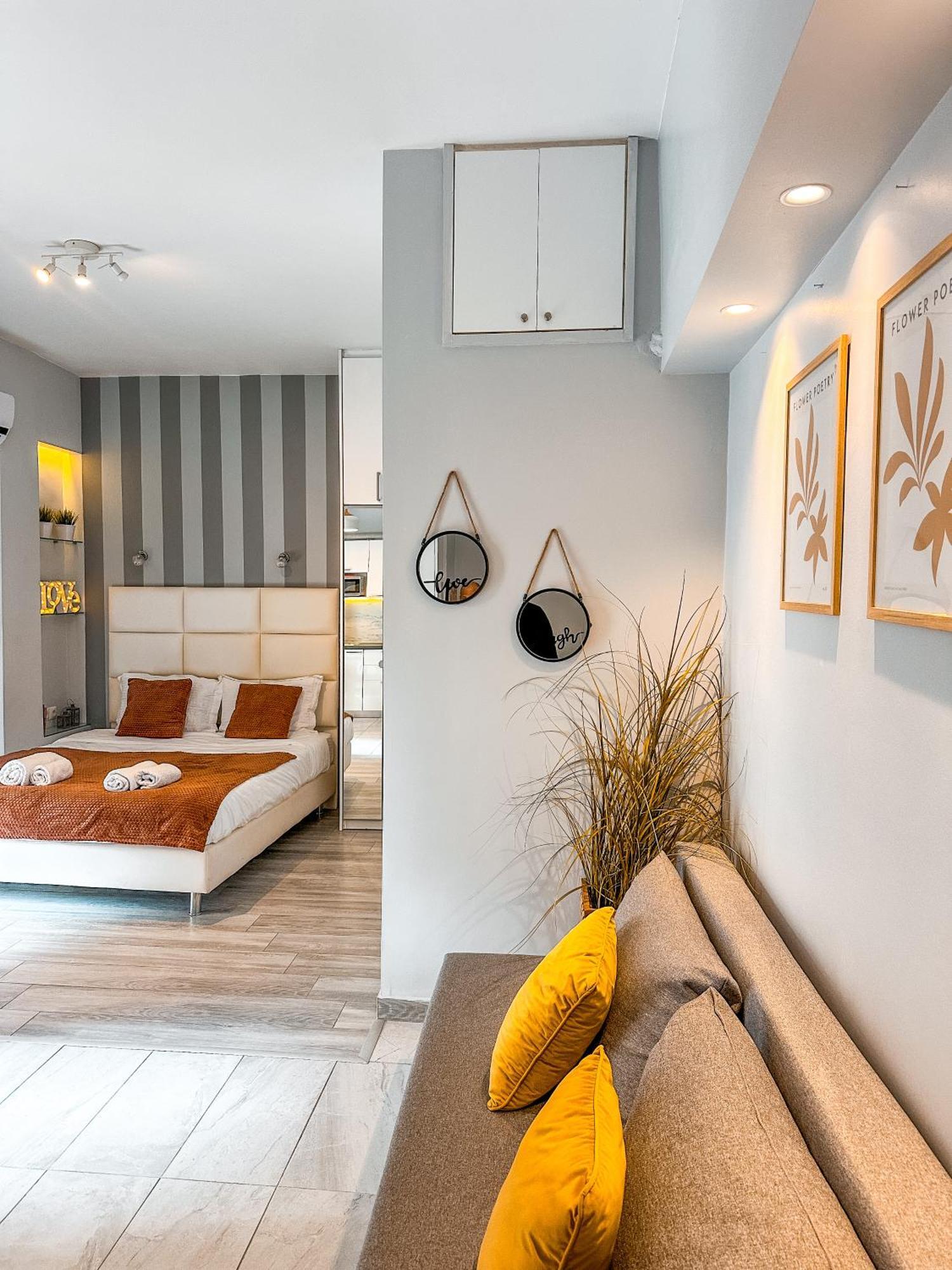 Walk To Markets From A Cozy Studio By Cielo Homes Athens Exterior photo